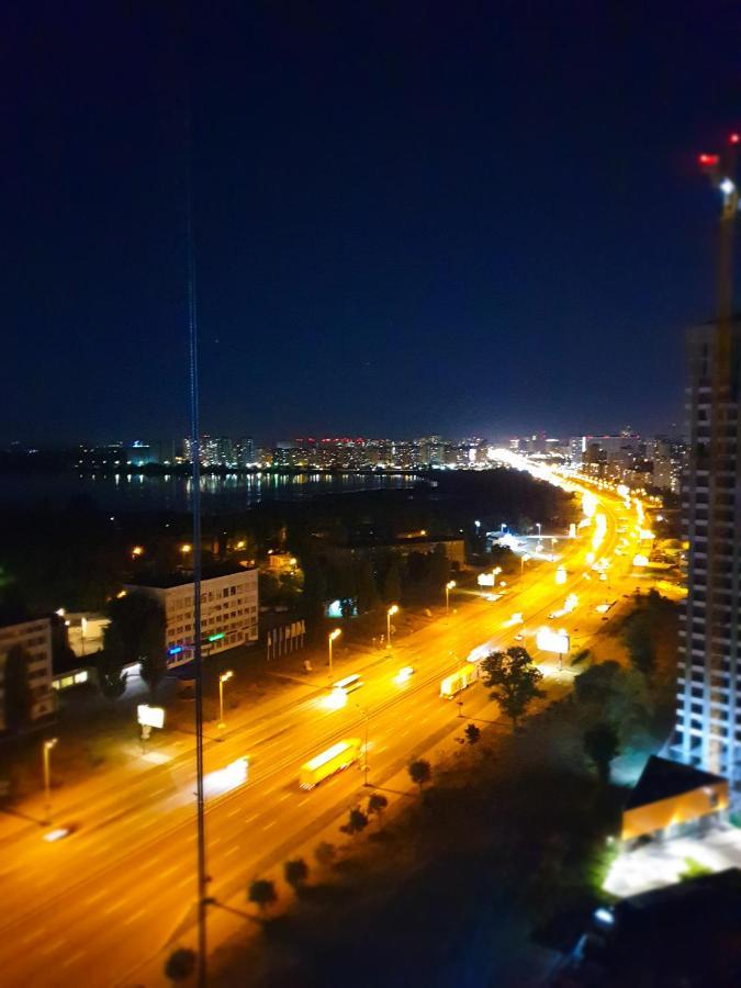 Олімпік Парк, 5Хв Від М Бориспільська, Завжди Є Світло, Генератор В Будинку! Киев Екстериор снимка